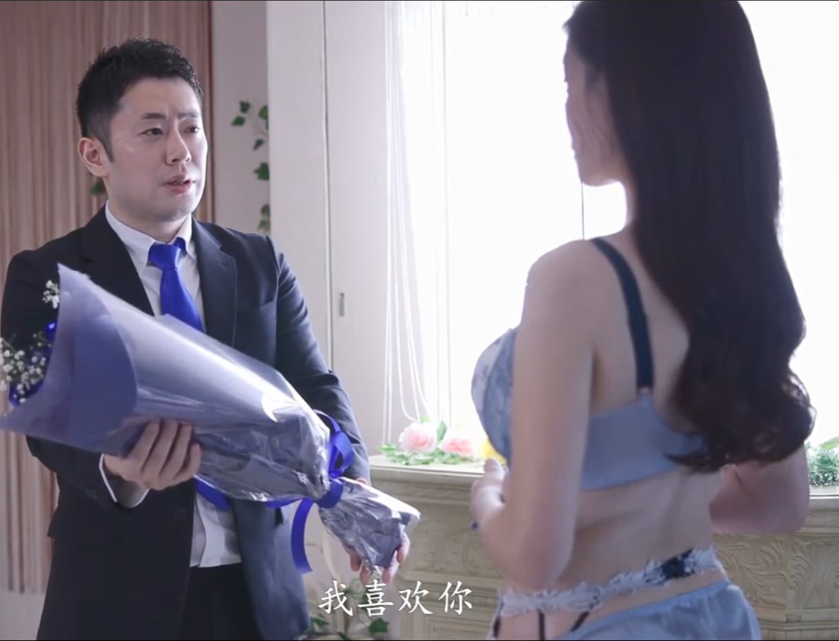 操美女视频下载ヨーロッパとアメリカの情熱的な映画をオンラインで視聴高清在线观看